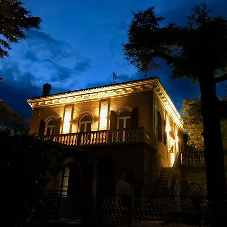 Bed & Breakfast Belvedere 4*